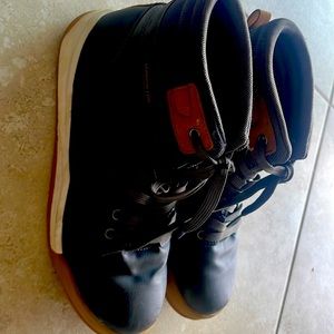 Boys Boots - Grey size 6